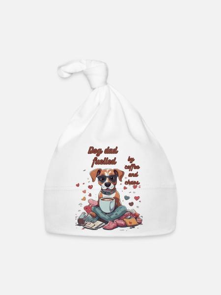 Dog dad fuelled by coffee and chaos - Baby Bio-Mütze - Weiß - Vorne