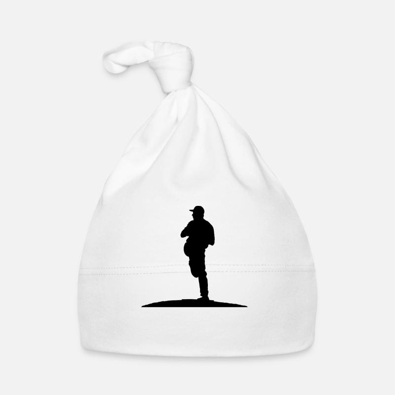 Baseball player, pitcher while throwing ball. Bonnet bio Bébé