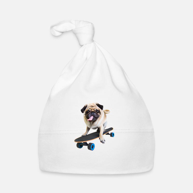 Mops auf Skateboard AICF 1 - Baby Bio-Mütze - Weiß