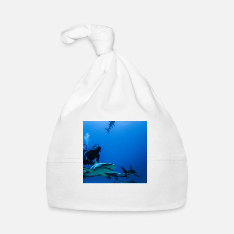 Plongeurs avec des requins - Bonnet bio Bébé - blanc