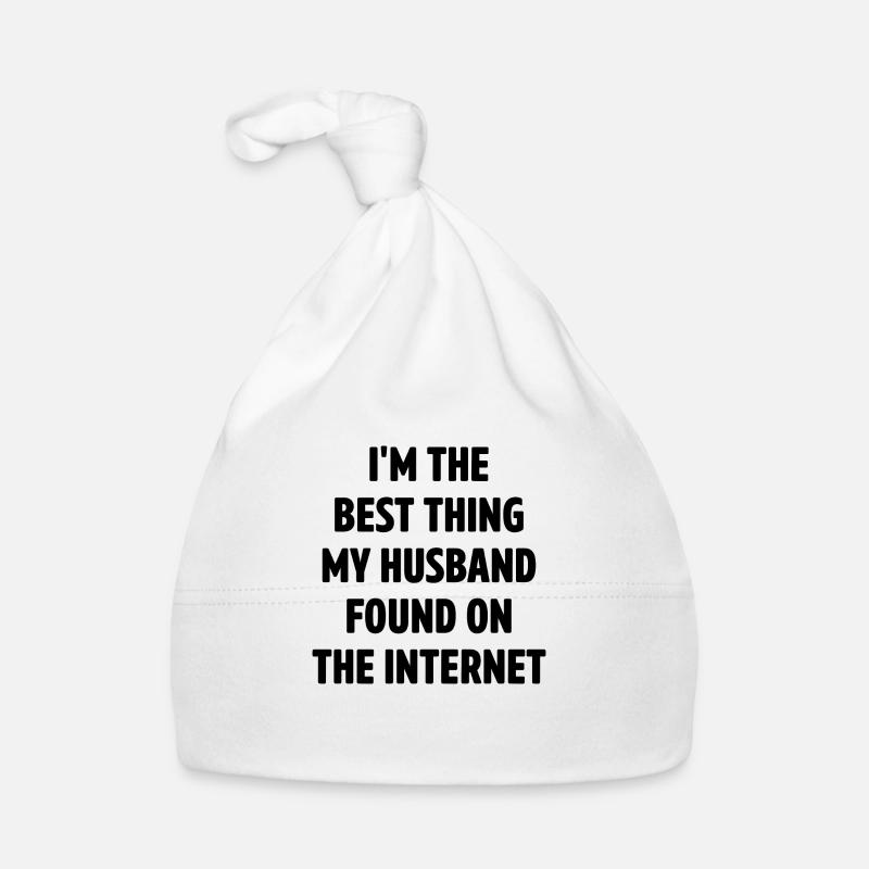 Paar, das sich online getroffen hat Ehemann Ehefra Baby Bio-Mütze