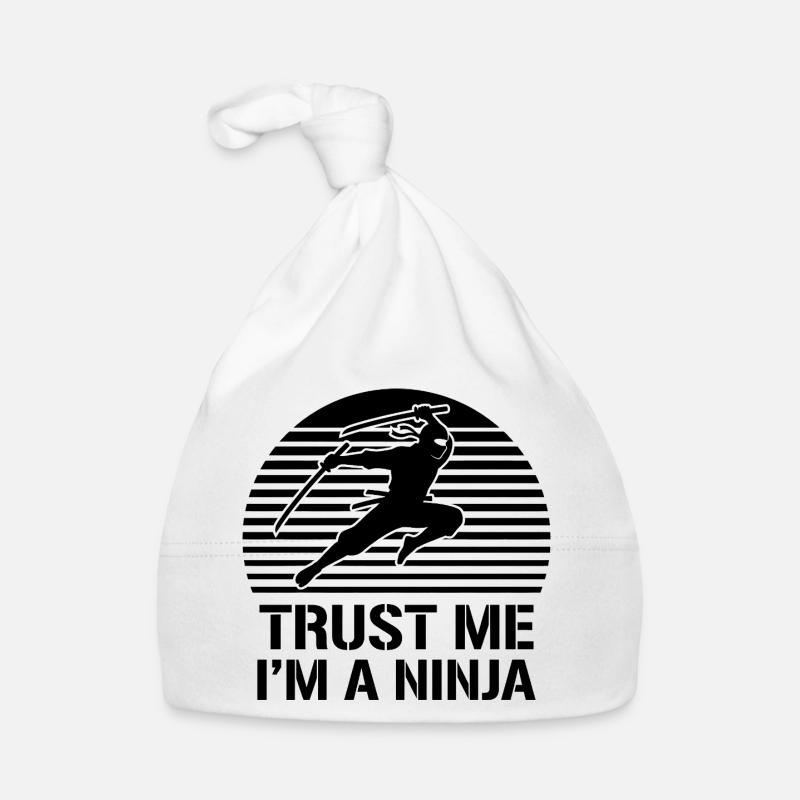 Vertrau mir, ich bin ein Ninja, lustiges Sonnenuntergangsdesign Baby Bio-Mütze