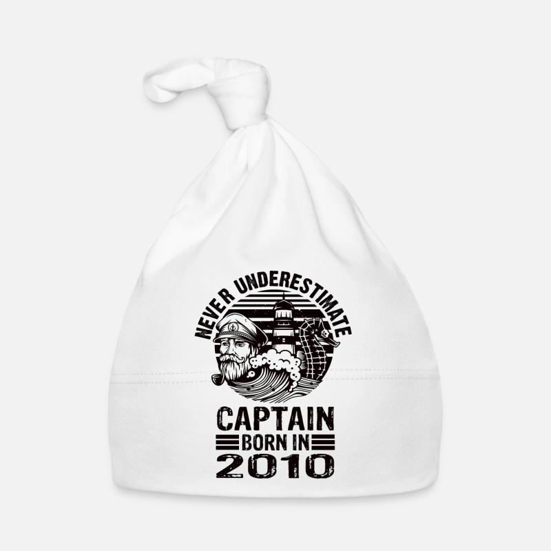 Never Underestimate Captain né en 2010 Bonnet bio Bébé