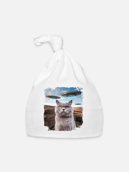 Funny British Shorthair Cat selfie with Alien UFOs - Organic Baby Cap - white - Front