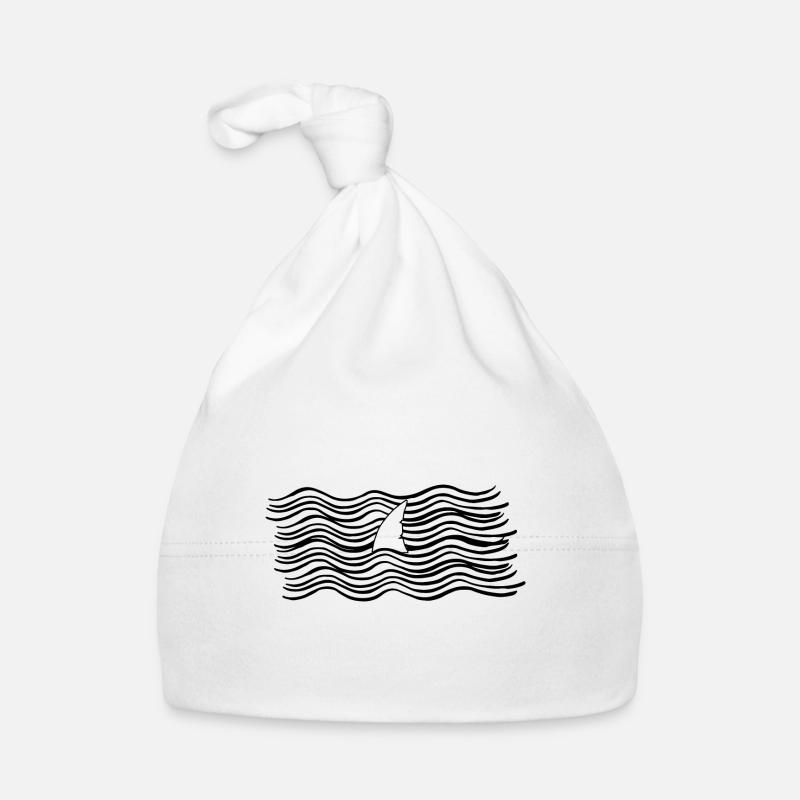 Aileron de requin dans la mer Bonnet bio Bébé