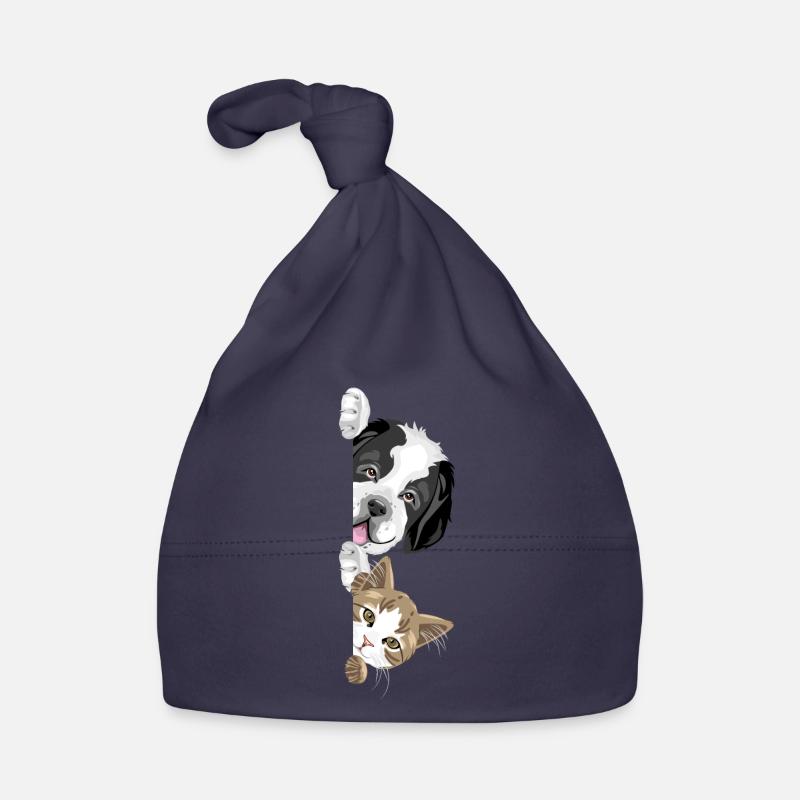 Coup d’œil sur le chien Saint-Bernard avec un chat mignon Bonnet bio Bébé