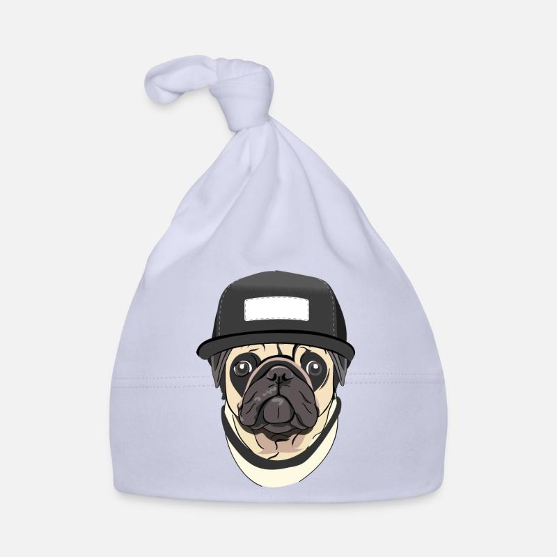 Mops mit Snap back cap Baby Bio-Mütze