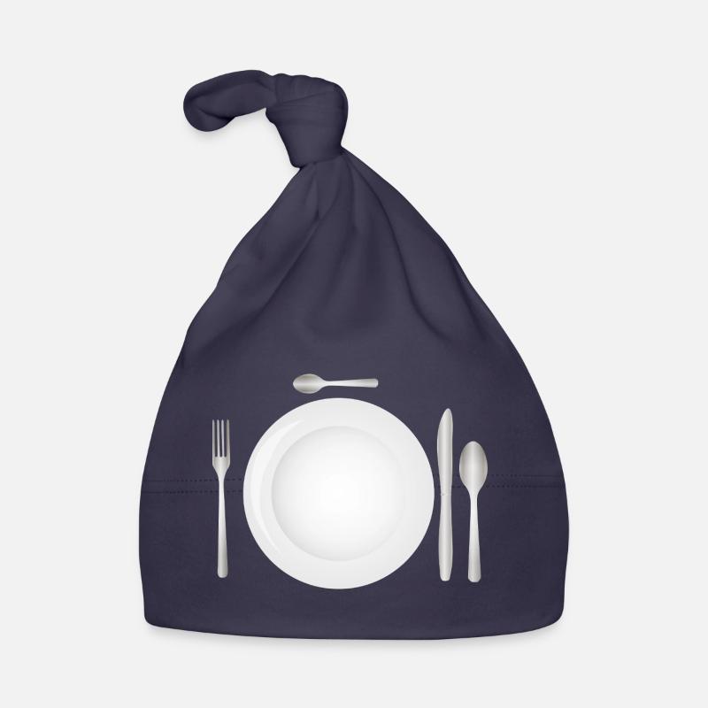 Mise en place de la table avec assiette vide et couverts Bonnet bio Bébé