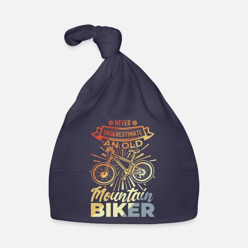 Never Underestimate A Old Mountain Biker Baby Bio-Mütze