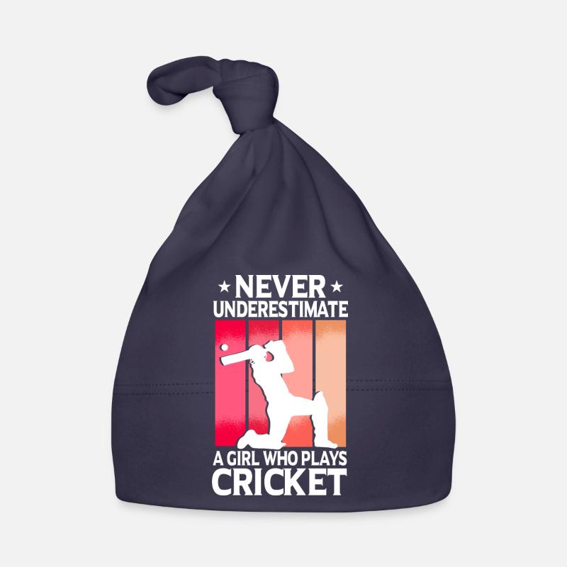 Unterschätze niemals ein Mädchen, das Cricket spielt Baby Bio-Mütze
