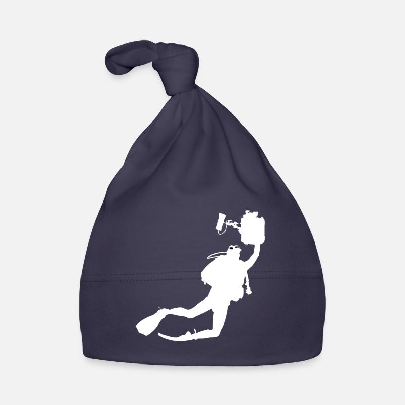 Diver with underwater camera Organic Baby Cap