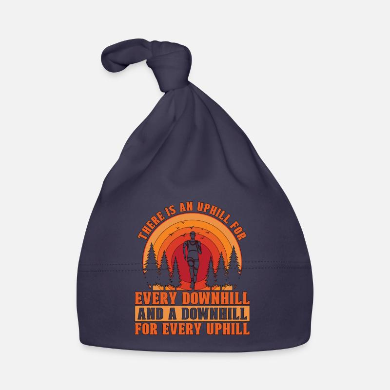 Le trail running y est une montée pour la course de trail Bonnet bio Bébé