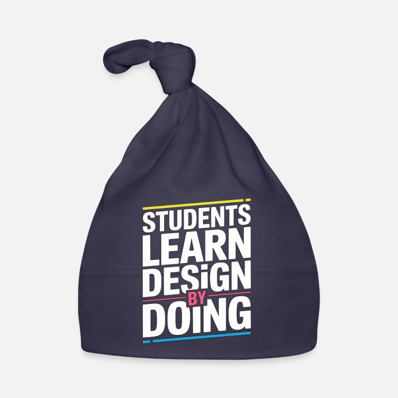 Les étudiants éducateurs en design apprennent le design graphique Bonnet bio Bébé