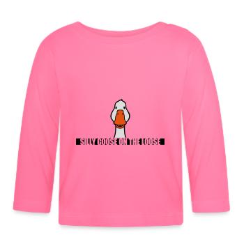 goose on the loose - Baby Bio-Langarmshirt - Azalea - Vorne