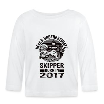 Never Underestimate Skipper né en 2017 - T-shirt manches longues bio Bébé - blanc - Devant