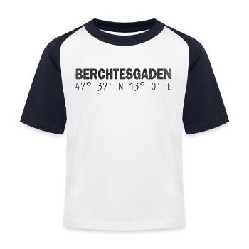 Berchtesgaden Koordinaten GPS - Kinder Baseball T-Shirt - Weiß/Navy - Vorne