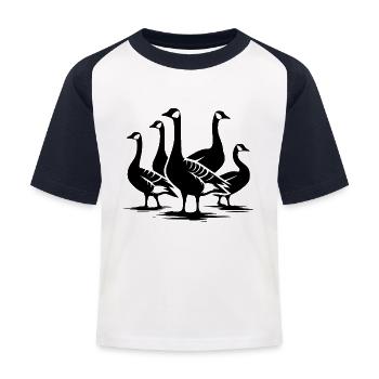 Ein Schwarm hübscher Wildgänse - Kinder Baseball T-Shirt - Weiß/Navy - Vorne