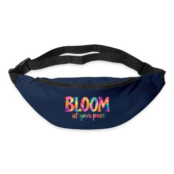 Bloom at your pace – Bunter Aquarell-Spruch - Gürteltasche - Navy - Vorne