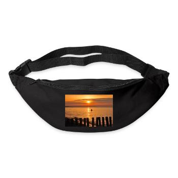 Angler im Sonnenuntergang - Gürteltasche - Schwarz - Vorne
