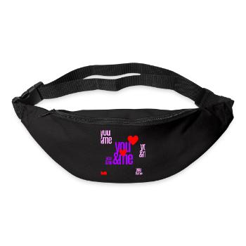 Liebesmotivation mit Herzbuchstaben - Gürteltasche - Schwarz - Vorne