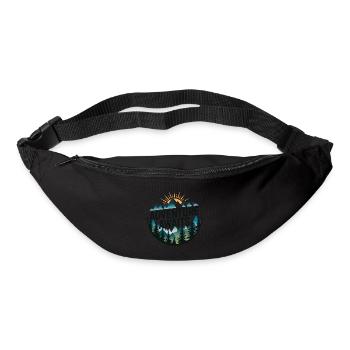 Adventure Awaits – Bergpanorama - Gürteltasche - Schwarz - Vorne
