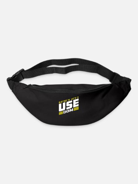 Usedom - Koordinaten (kursiv) - Gürteltasche - Schwarz