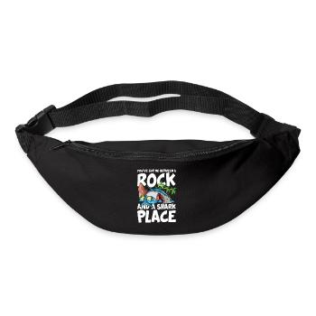You've Got Me Between A Rock And A Shark Place - Gürteltasche - Schwarz - Vorne