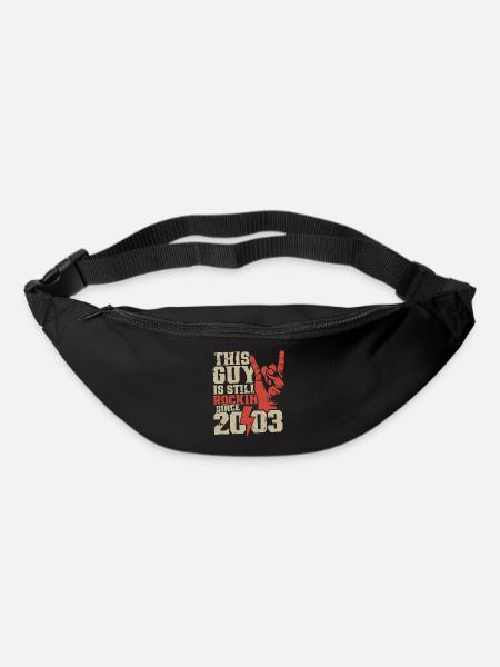 Dieser Kerl rockt seit 2003 Jahrgang Geburtstag - Gürteltasche - Schwarz