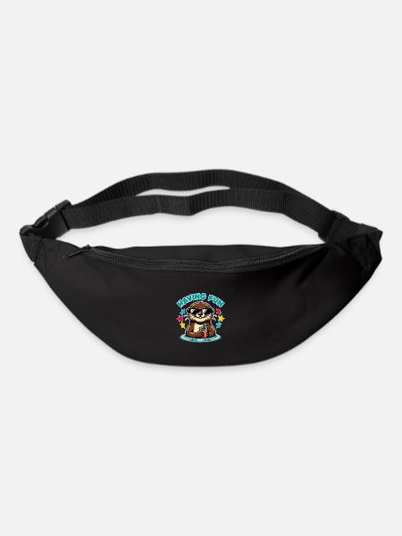 Lustiger Seeotter mit Sonnenbrille erfrischt sich - Gürteltasche - Schwarz
