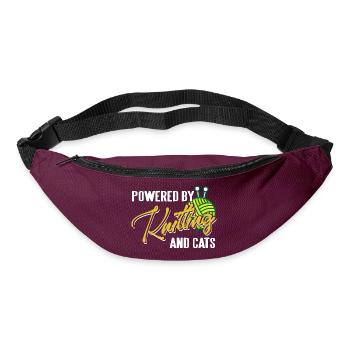 Powered by Knitting and Cats Humor Life - Gürteltasche - Burgunderrot - Vorne