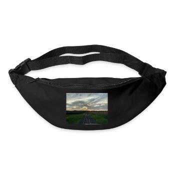 Eisenbahn fährt in den Abend - Gürteltasche - Schwarz - Vorne