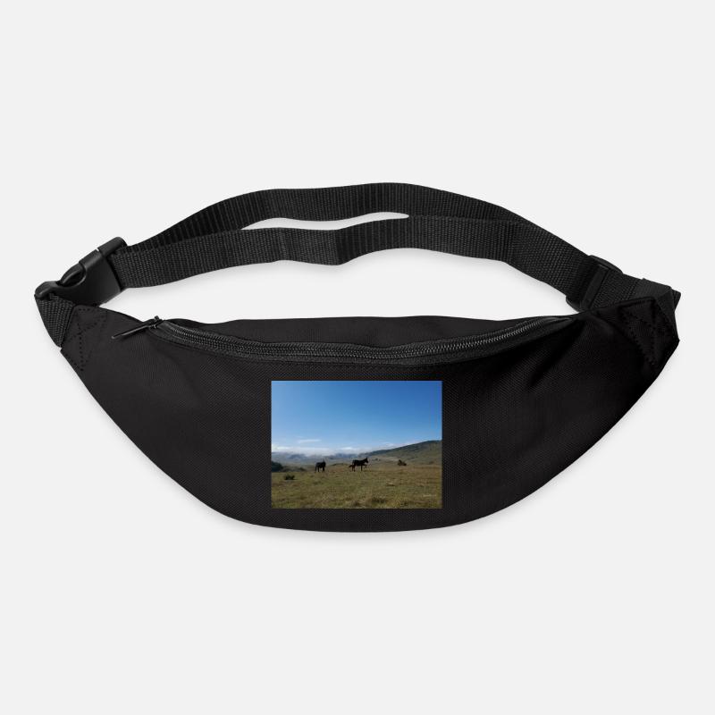 Esel, Berge, Wiesen - Gürteltasche - Schwarz