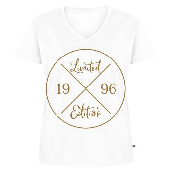 Geschenk 30. Geburtstag - Limited Edition 1996 - Frauen Premium Bio T-Shirt mit V-Ausschnitt - Weiß - Vorne - AI Model Female 172 dark (172cm)