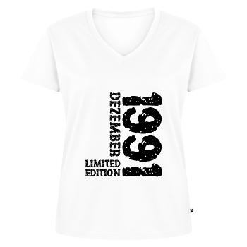 1991 Dezember Limited Edition 32. Geburtstag Deko - Frauen Premium Bio T-Shirt mit V-Ausschnitt - Weiß - Vorne - AI Model Female 172 dark (172cm)