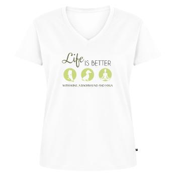 Life is better with wine, a dachshund and yoga - Frauen Premium Bio T-Shirt mit V-Ausschnitt - Weiß - Vorne - AI Model Female 172 dark (172cm)