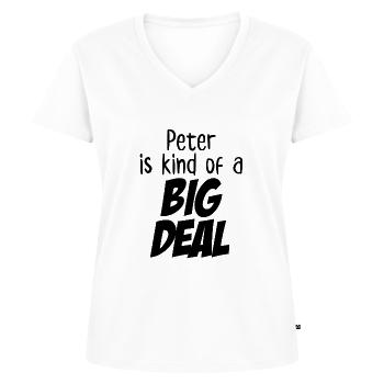 Peter ist irgendwie eine große Sache - Frauen Premium Bio T-Shirt mit V-Ausschnitt - Weiß - Vorne - AI Model Female 172 dark (172cm)