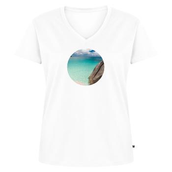 Motiv: Traumstrand Anse Lazio auf den Seychellen - Frauen Premium Bio T-Shirt mit V-Ausschnitt - Weiß - Vorne - AI Model Female 172 dark (172cm)