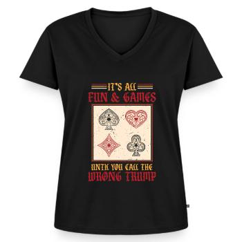 Bridge Spieler - Frauen Premium Bio T-Shirt mit V-Ausschnitt - Schwarz - Vorne - AI Model Female 172 light (172cm)