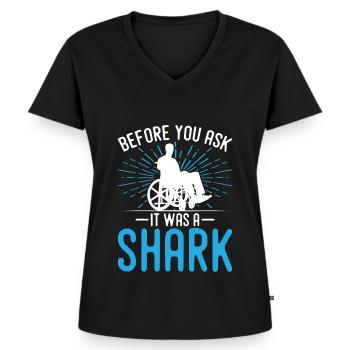 Lustige Querschnittslähmung Rollstuhl Querschnitts - Frauen Premium Bio T-Shirt mit V-Ausschnitt - Schwarz - Vorne - AI Model Female 172 light (172cm)