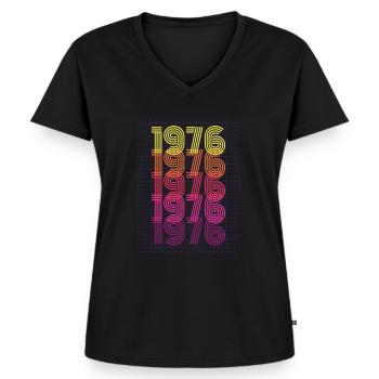 1976 Retro Vintage Verjaardagscadeau - Vrouwen Premium Bio T-shirt met V-hals - zwart - Voor - AI Model Female 172 light (172cm)