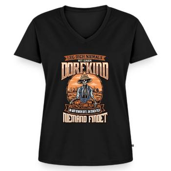 Dorfkind Landleben Niemals mit einem Dorfkind - Frauen Premium Bio T-Shirt mit V-Ausschnitt - Schwarz - Vorne - AI Model Female 172 light (172cm)