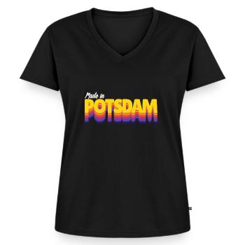 Made in Potsdam Geboren Heimat - Frauen Premium Bio T-Shirt mit V-Ausschnitt - Schwarz - Vorne - AI Model Female 172 light (172cm)