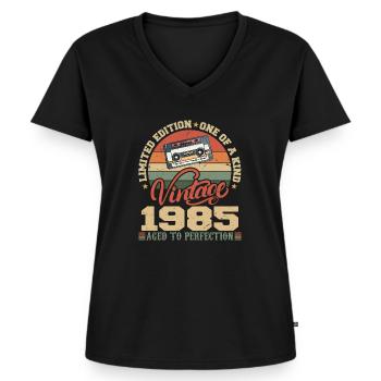 Jahrgang 1985 Retro 1985 Geburtstagsgeschenk - Frauen Premium Bio T-Shirt mit V-Ausschnitt - Schwarz - Vorne - AI Model Female 172 light (172cm)