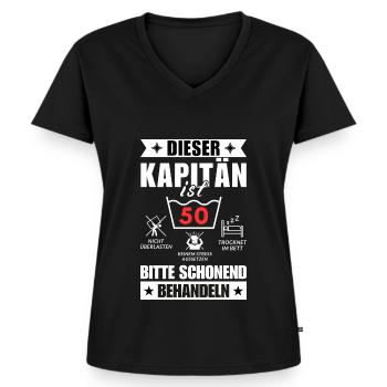 Dieser Kapitän ist 50. Schonend behandeln - Frauen Premium Bio T-Shirt mit V-Ausschnitt - Schwarz - Vorne - AI Model Female 172 light (172cm)