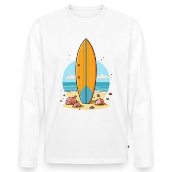 Surfboard on the beach with shells - Men's Premium Organic Long Sleeve Shirt - white - Front - Nico (187cm)