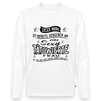 Dieser Mann ist vergeben (tätowiert) - Männer Premium Bio Langarmshirt - Weiß - Vorne - Nico (187cm)