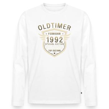 33. Geburtstag Oldtimer Februar Jahrgang 1992 - Männer Premium Bio Langarmshirt - Weiß - Vorne - Nico (187cm)