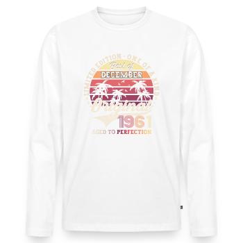 Original December 1961 61st birthday gift - Men's Premium Organic Long Sleeve Shirt - white - Front - Nico (187cm)