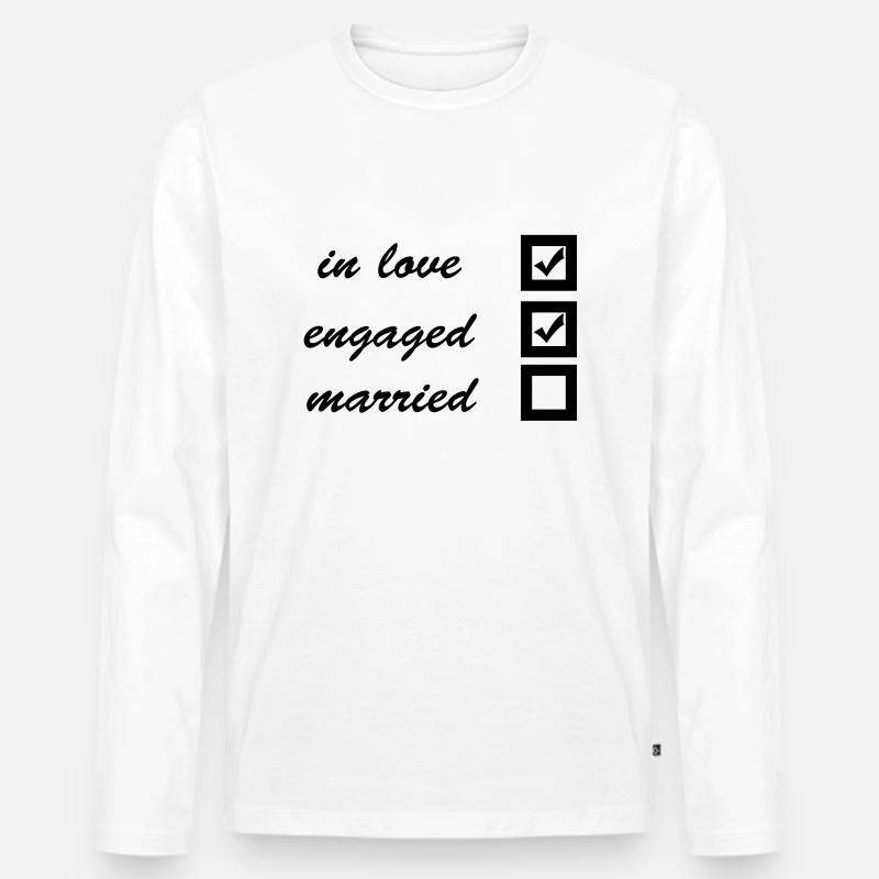 in love, engaged, married - Männer Premium Bio Langarmshirt - Weiß