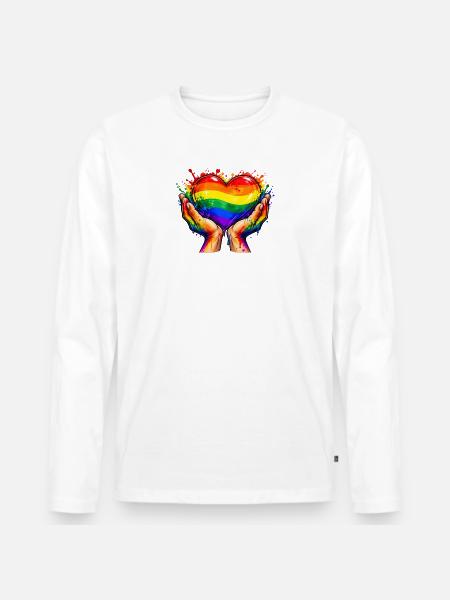 Regenbogenherz in schimmernden Händen - Männer Premium Bio Langarmshirt - Weiß